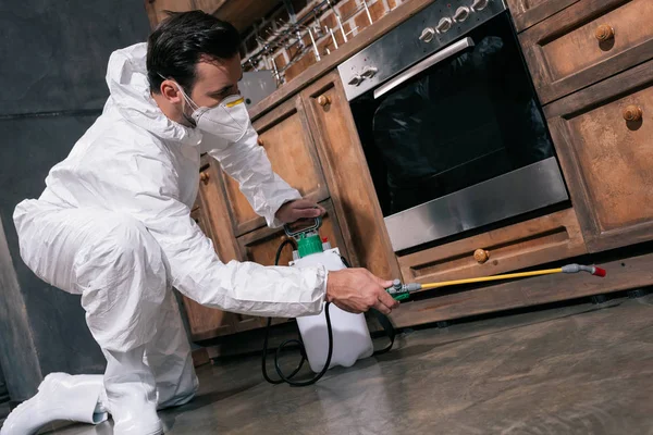 Spray in Kitchen to get rid of roaches
